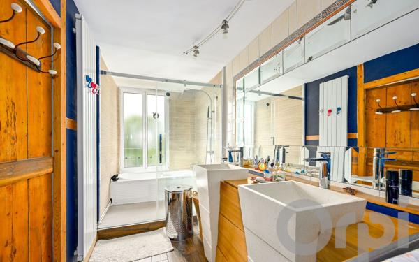 Maison à vendre    6 pièces • 195 m2 Périgny