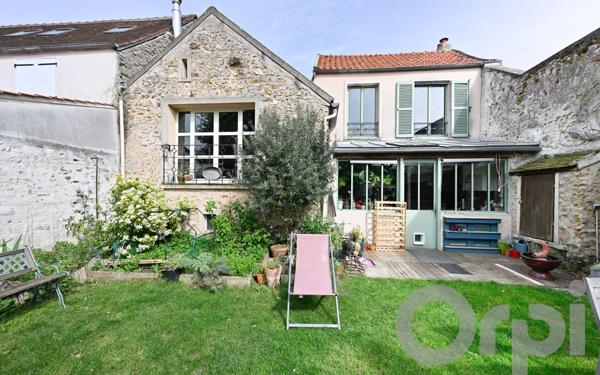 Maison à vendre    6 pièces • 195 m2 Périgny