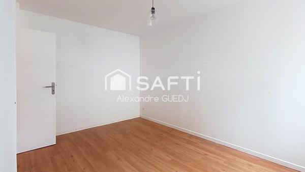 APPARTEMENT T2 AVEC GARAGE FERME ET CAVE