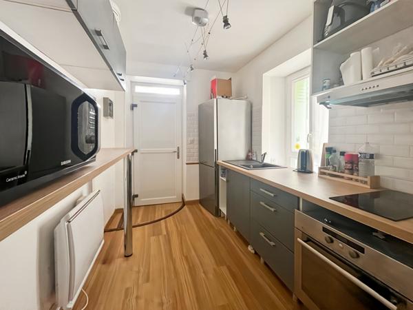 Superbe studio rénové de 31.90m² au coeur du village de Vauréal