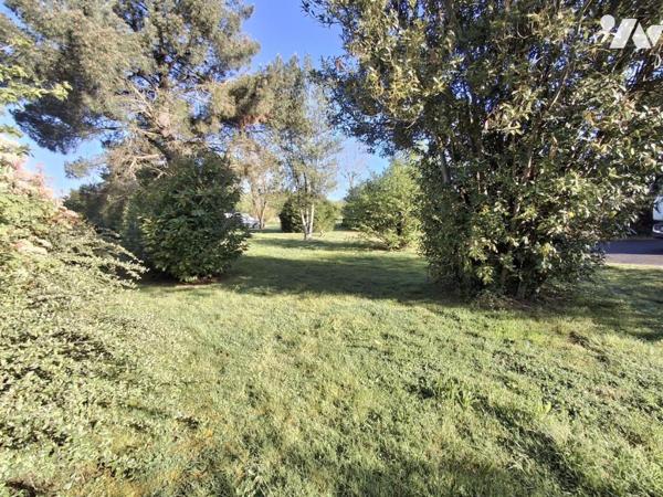 Couëron, Propriété de charme sur 3400 m2 de terrain