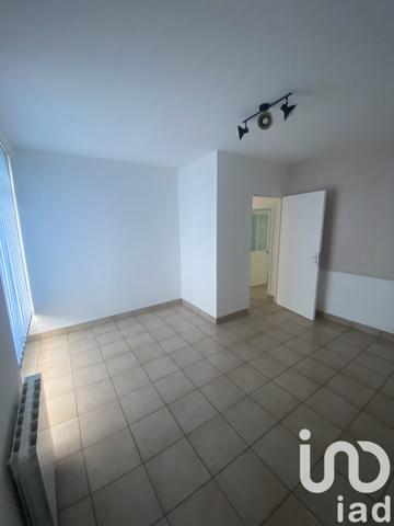 Immeuble à vendre 290 m² Les Bordes