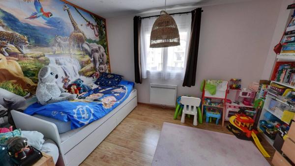 Maison Roissy En Brie 5 pièce(s) 75 m2