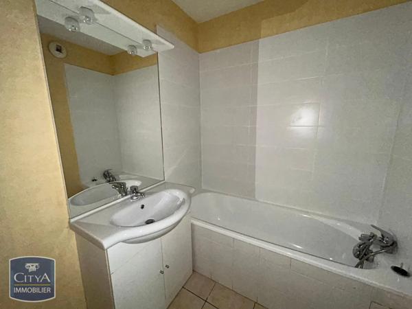 Appartement à louer 3 pièces 57.73m² Saint-Juéry (81160)