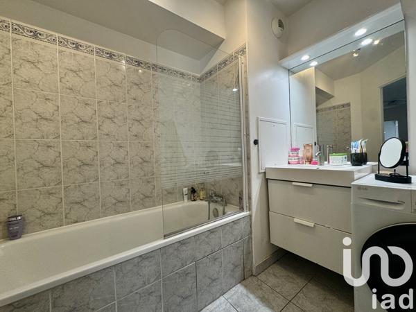 Appartement à vendre 5 pièces 122 m² Courbevoie