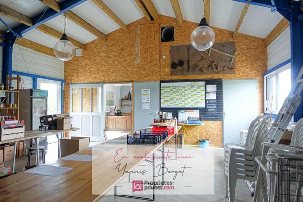 Local PROFESSIONNEL de 90 m2 situé en zone agricole - CHAUCHÉ (85140)