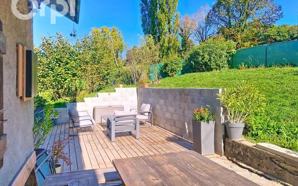 Maison à vendre    6 pièces • 201 m2 Saint-Germain-sur-Rhône