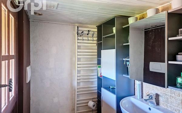 Maison à vendre    6 pièces • 201 m2 Saint-Germain-sur-Rhône