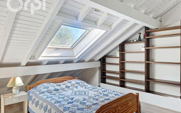 Maison à vendre    6 pièces • 201 m2 Saint-Germain-sur-Rhône