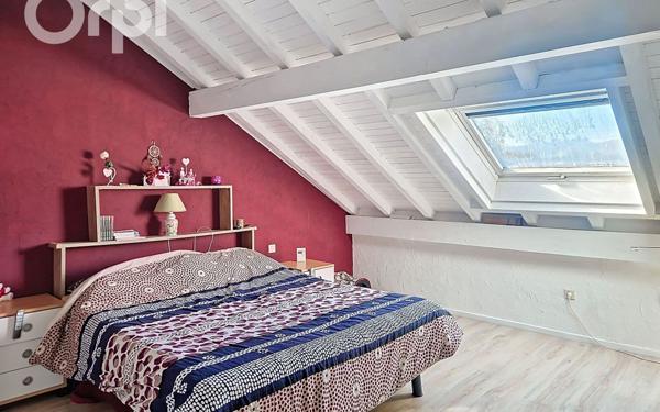 Maison à vendre    6 pièces • 201 m2 Saint-Germain-sur-Rhône