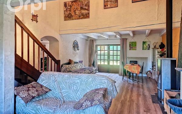 Maison à vendre    6 pièces • 201 m2 Saint-Germain-sur-Rhône