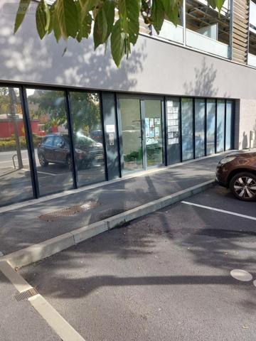 Fonds et/ou murs commerciaux à louer à Reims dans la Marne (51100), ref : 51046-L582   
Centre et Grand Centre