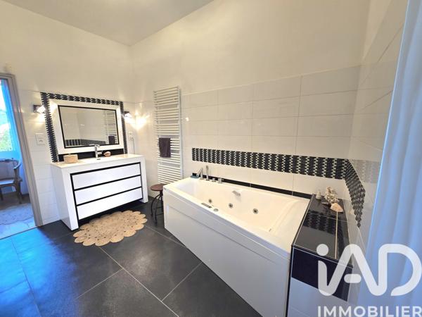 Appartement à vendre 3 pièces 92 m² Hyères