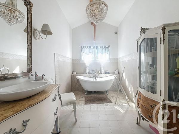 Maison à vendre  6 pièces - 187,44 m 2   CAZAUX  - 33