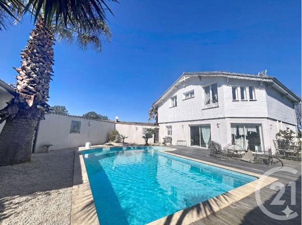 Maison à vendre  6 pièces - 187,44 m 2   CAZAUX  - 33