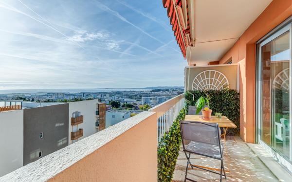 Appartement à vendre    3 pièces • 66 m2 Nice