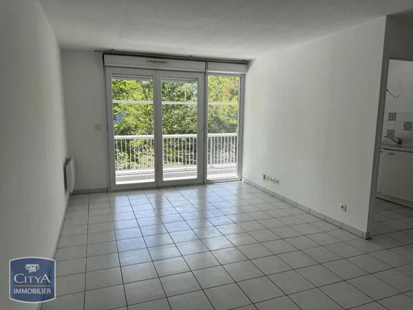 Appartement à louer 3 pièces 64.5m² Bordeaux (33000)