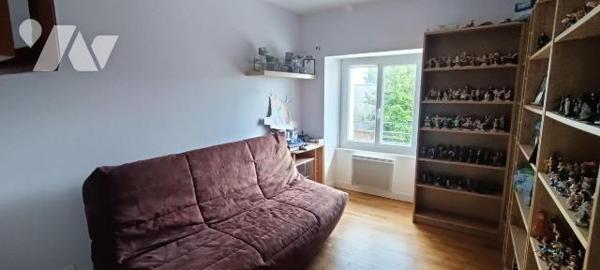 GUICHEN -  Venez découvrir cette maison en pierres située dans un hameau entre Guichen et Pont ...