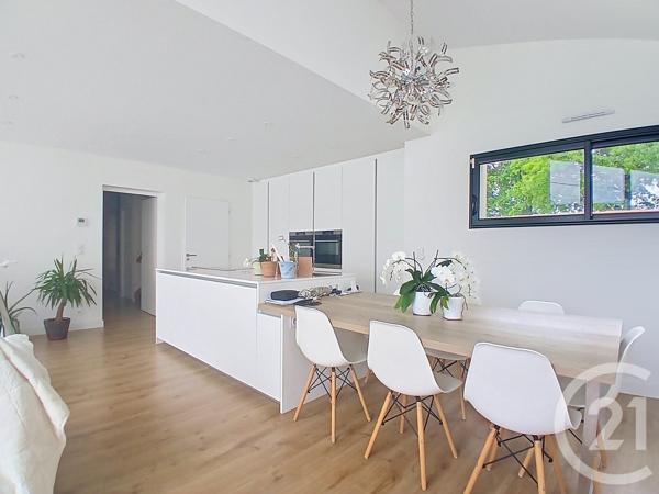 Maison à vendre  5 pièces - 129 m 2   MERIGNAC  - 33