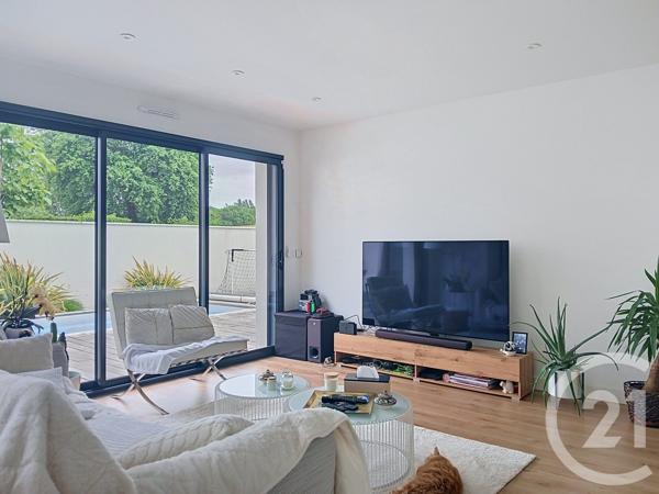 Maison à vendre  5 pièces - 129 m 2   MERIGNAC  - 33