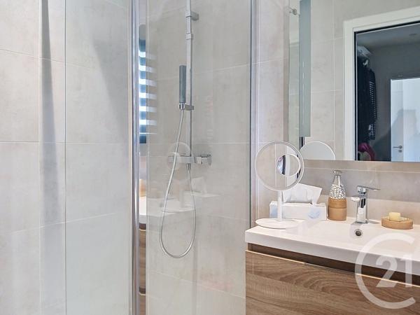 Maison à vendre  5 pièces - 129 m 2   MERIGNAC  - 33