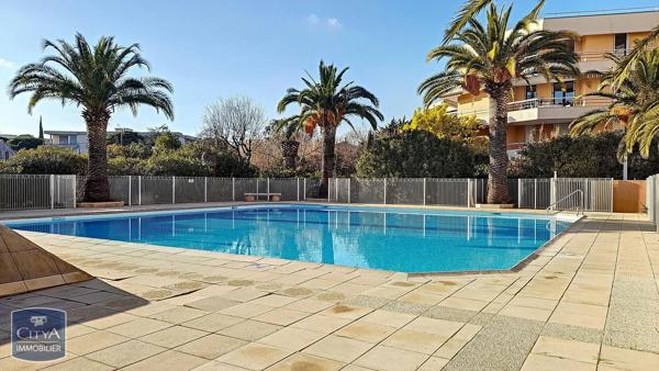 Appartement à vendre 3 pièces 48m² Fréjus (83600)
