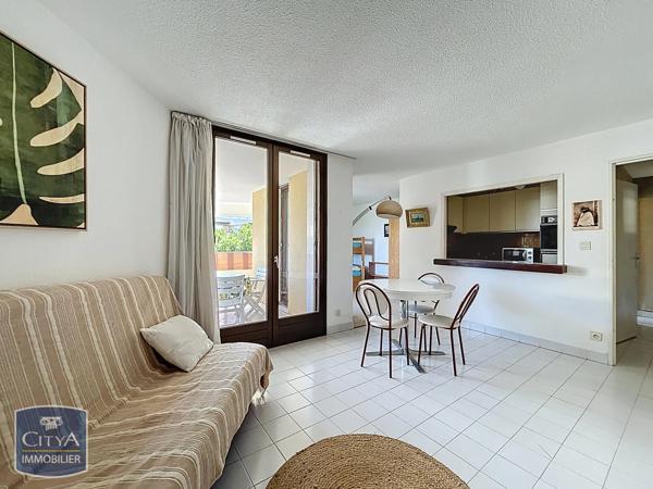 Appartement à vendre 3 pièces 48m² Fréjus (83600)
