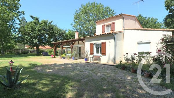 Maison à vendre  6 pièces - 160 m 2   MONTPON MENESTEROL  - 24
