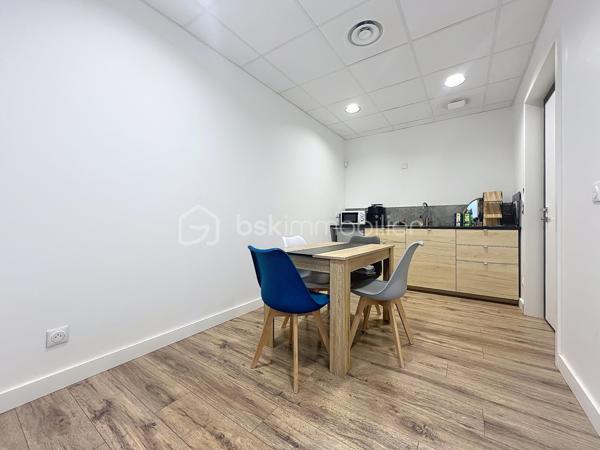 Local d'activités de 61 m²