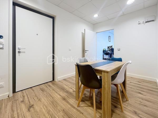 Local d'activités de 61 m²