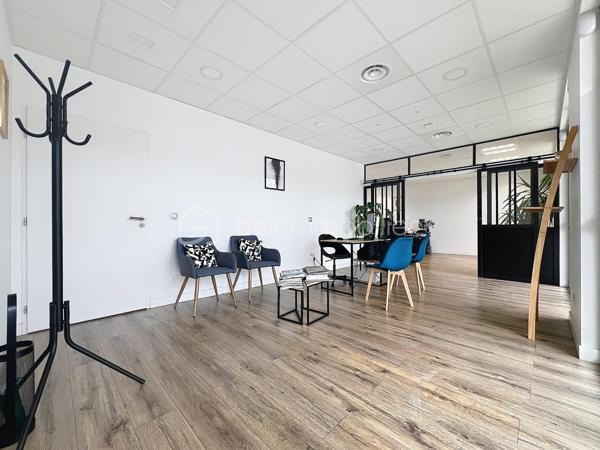 Local d'activités de 61 m²