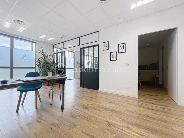 Local d'activités de 61 m²