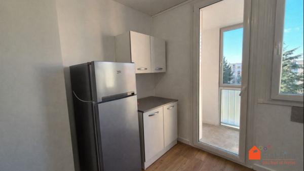 Vénissieux (69200) Appartement T3/T4 – 69 m² - 2 Rue du Clos Verger, 69200 Vénissieux