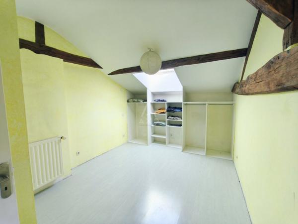 LONGERE 4 CHAMBRES