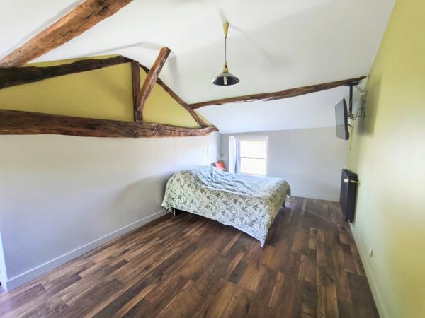LONGERE 4 CHAMBRES