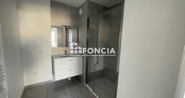 Location Appartement 2 pièces 46.92 m² - Clermont-ferrand 63000