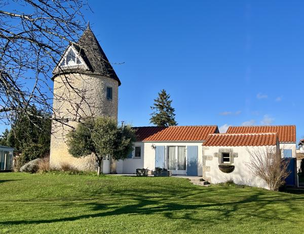 Maison à vendre à Pont-l'Abbé-d'Arnoult (17250) - Charente-Maritime