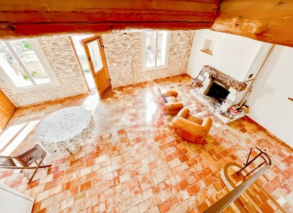 LES PENNES MIRABEAU - Maison de ville 4 pièces de  136m2 avec terrasse et garage