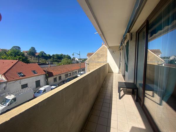 Appartement Corbeil Essonnes 5 pièce(s) 89.49 m2