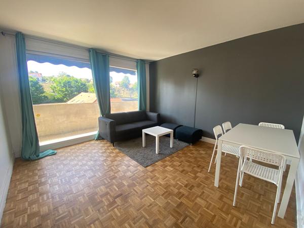 Appartement Corbeil Essonnes 5 pièce(s) 89.49 m2