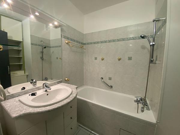 Appartement Corbeil Essonnes 5 pièce(s) 89.49 m2