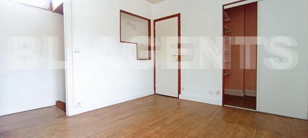 Maison 2 chambres en centre ville de Mézidon-canon avec petit jardin.