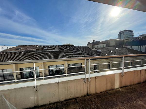 A VENDRE - BORDEAUX TAUZIA -  Appartement Bordeaux 2 pièce(s) de 51 m² environ