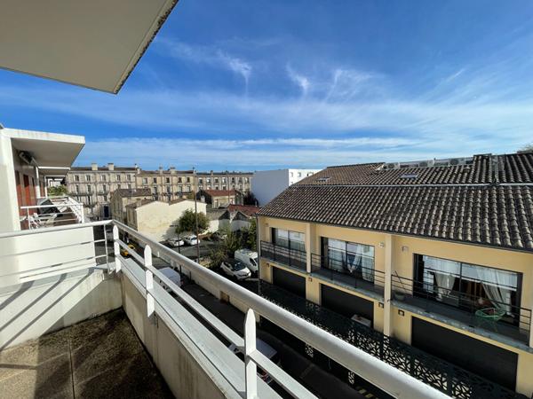 A VENDRE - BORDEAUX TAUZIA -  Appartement Bordeaux 2 pièce(s) de 51 m² environ