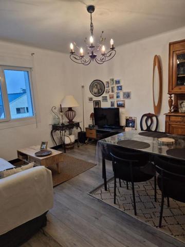 Appartement T3 rénové avec garage, atelier et terrain à Lanester (Morbihan)