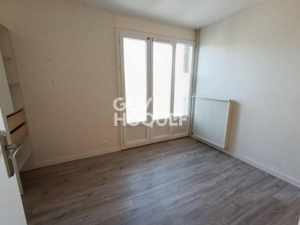 Appartement T4 de 81 m² avec terrasse - cave et garage