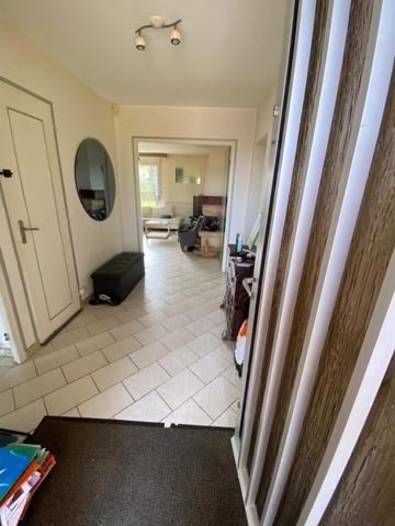 CHATEAU- GUIBERT AU CALME ABSOLUE CHARMANTE MAISON AVEC PISCINE ET SOUS SOL COMPLET SUR 3800M² CLOS