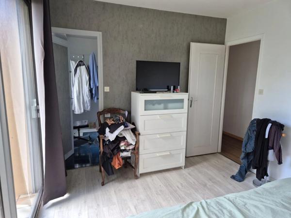 CHATEAU- GUIBERT AU CALME ABSOLUE CHARMANTE MAISON AVEC PISCINE ET SOUS SOL COMPLET SUR 3800M² CLOS