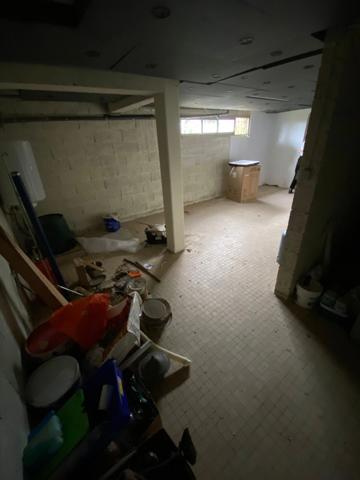 CHATEAU- GUIBERT AU CALME ABSOLUE CHARMANTE MAISON AVEC PISCINE ET SOUS SOL COMPLET SUR 3800M² CLOS