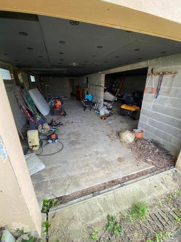 CHATEAU- GUIBERT AU CALME ABSOLUE CHARMANTE MAISON AVEC PISCINE ET SOUS SOL COMPLET SUR 3800M² CLOS